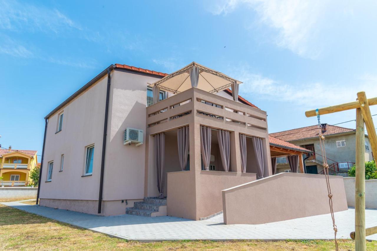 Apartmani Krzak 닌 외부 사진