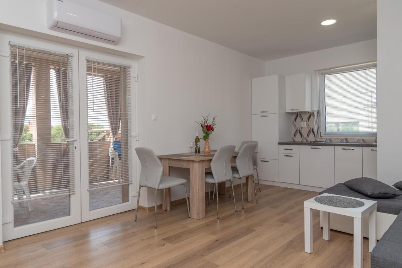 Apartmani Krzak 닌 외부 사진